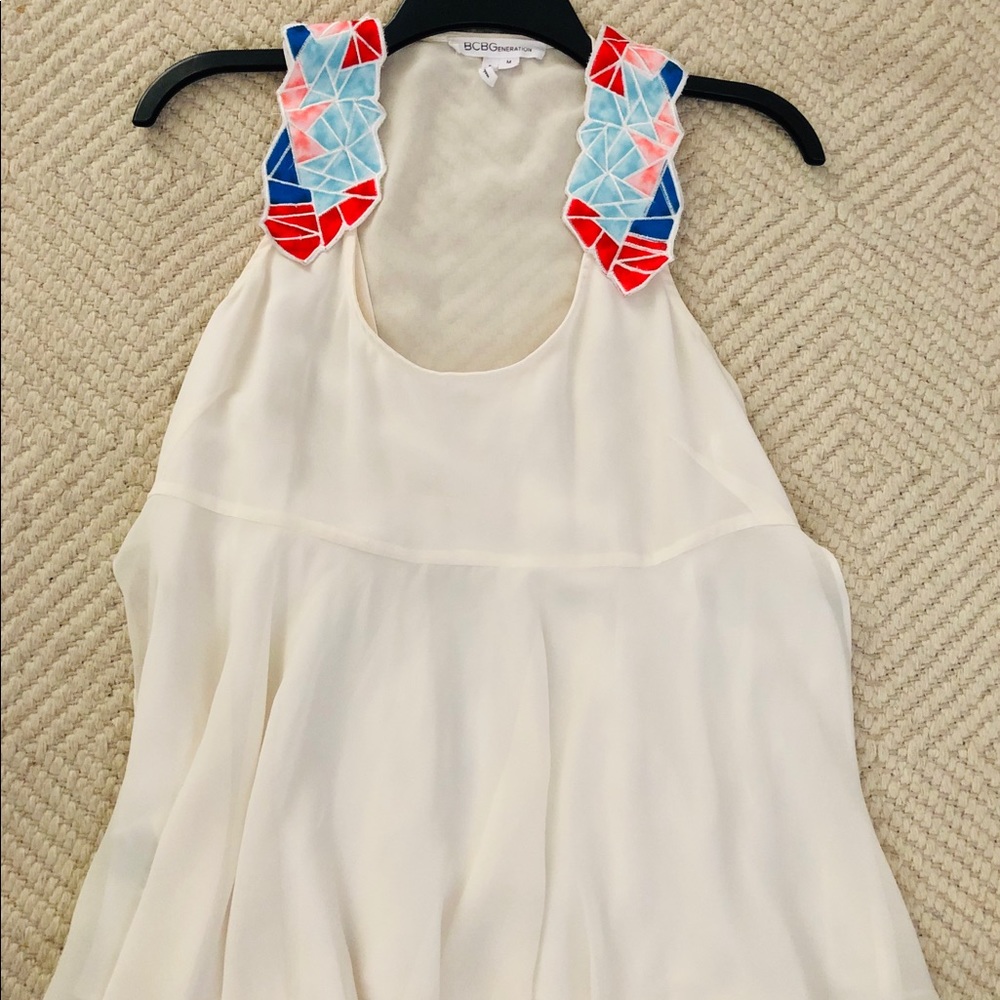 BCBGeneration White Top Size Medium